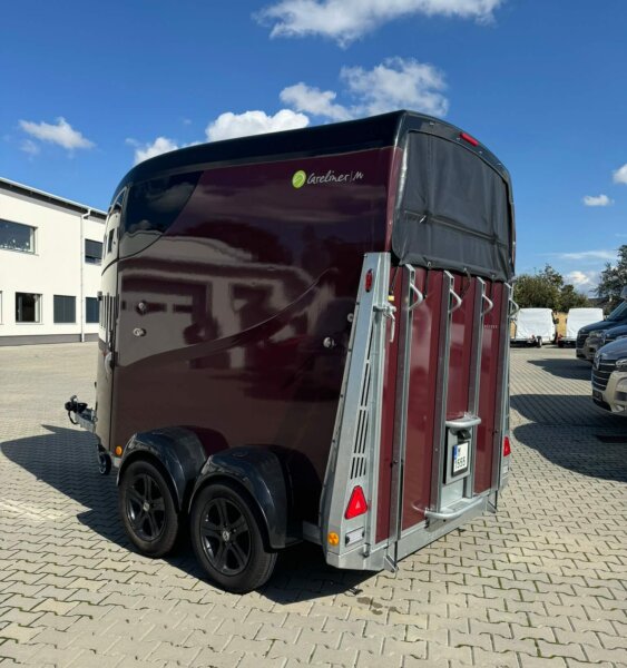 PŘÍVĚS CARELINER PARAGAN HORSEBOXES