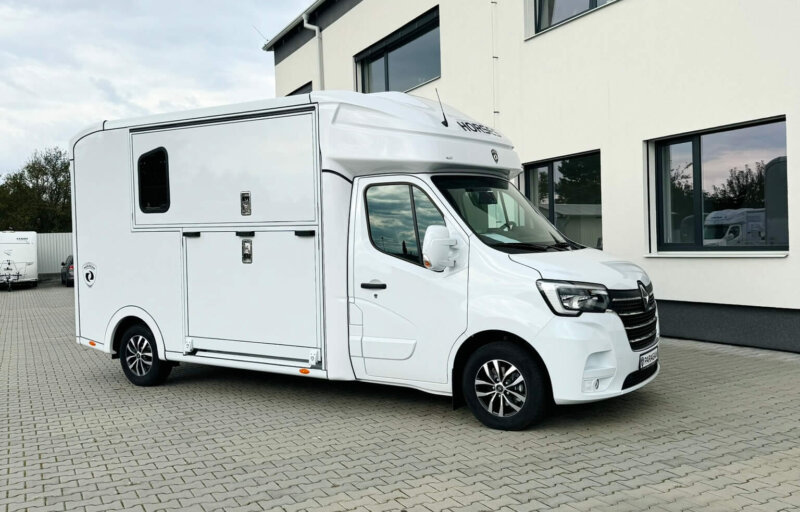 Equistar 3XL – PARAGAN HORSEBOXES